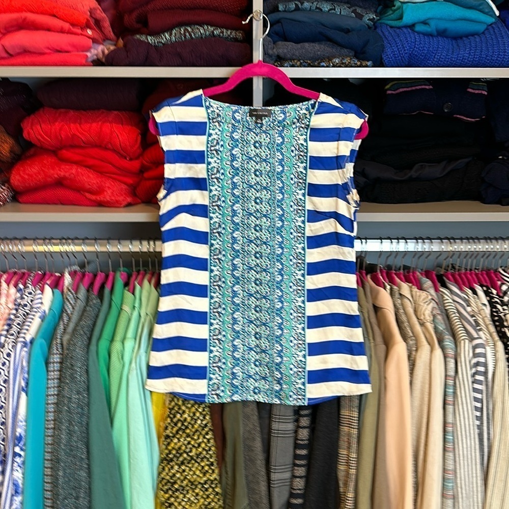 The Limited blue/white print cap sleeve blouse size XS​